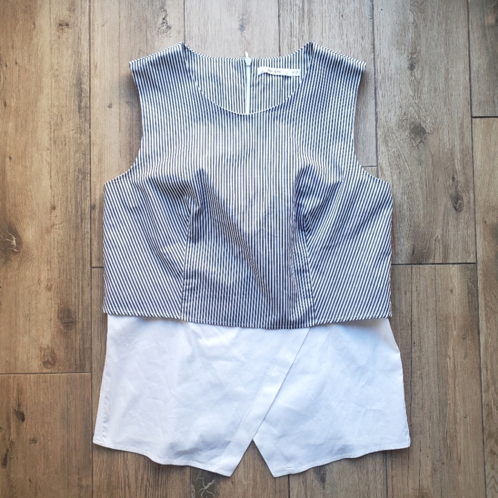 Bailey 44 Sleeveless Blouse Striped White Black M
